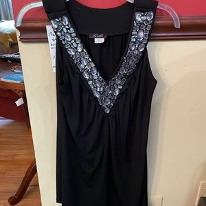 Sleeveless v-Neck Camille La Vie blk blouse large faux diamond studs at neckline